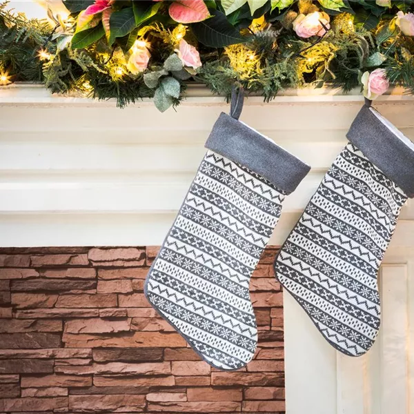 Leckere Nikolaus – Geschenke für Hund und Katze Leckere Nikolaus – Geschenke für Hund und Katze